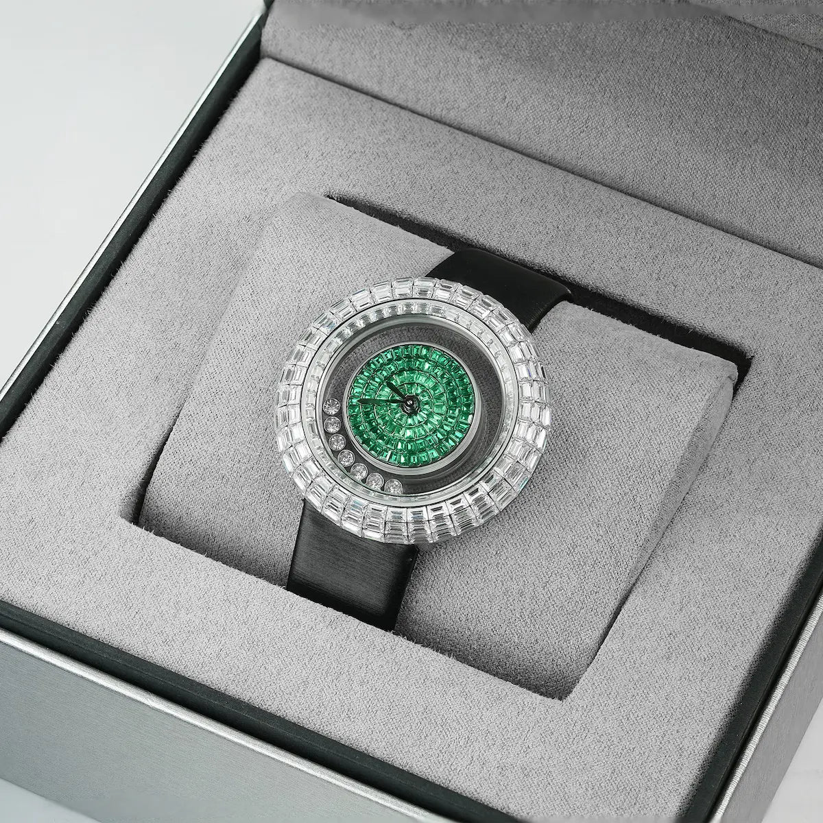 Nucleus Femme 01